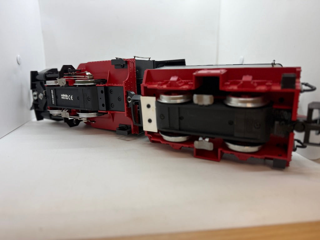 XA003 LGB Steam Loco and Tender 22150