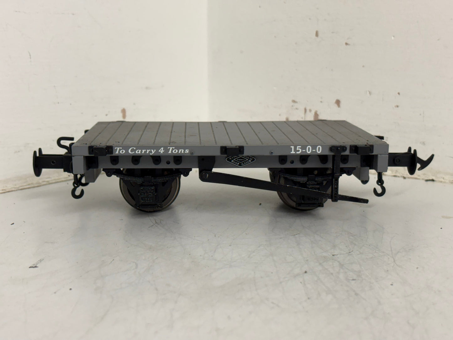 XW8 W&L Flat wagon 32mm