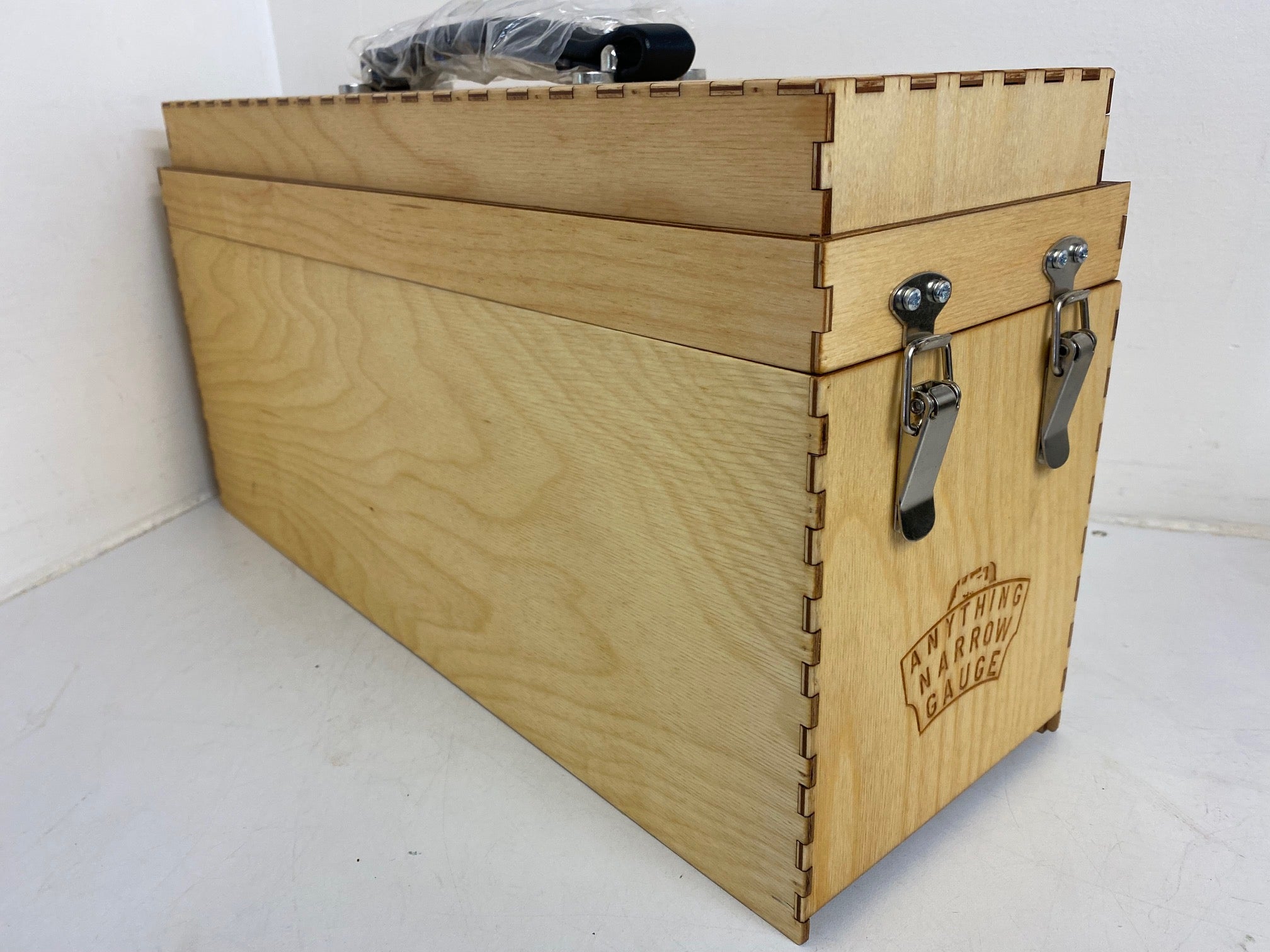 Empty Loco Box Quality Locomotive Box Medium XL – Anything Narrow Gauge